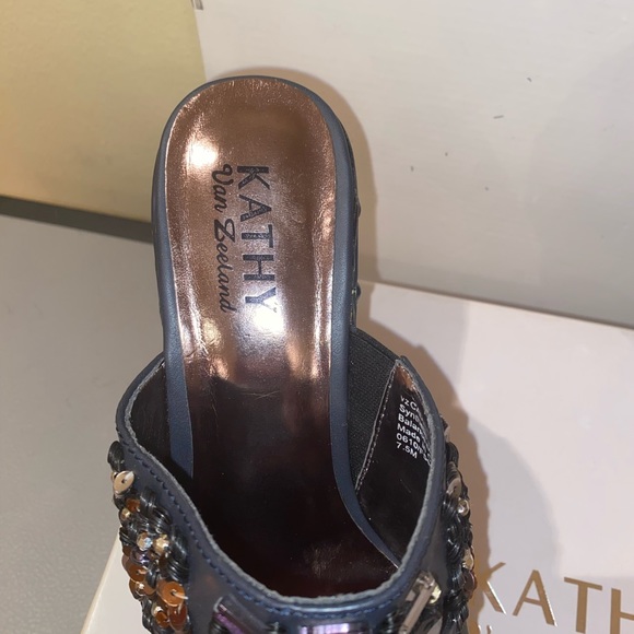 Kathy Van Zeeland VCADY Embellished Clogs, Size 7.5, Color: Blue - Picture 12 of 15